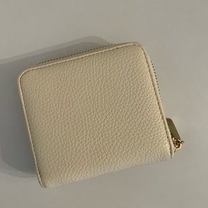 Bi-fold Ivory Wallet